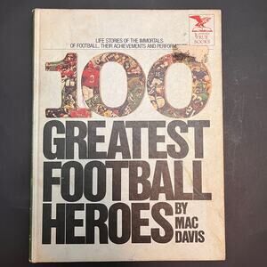 100 Greatest Football Heroes (Illustrated True Books)